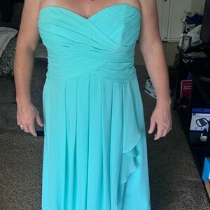 David's Bridal Blue Strapless Sweetheart Gown